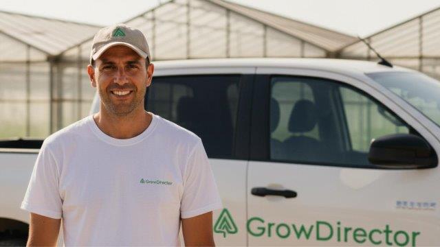 GrowDirector - priority to service
